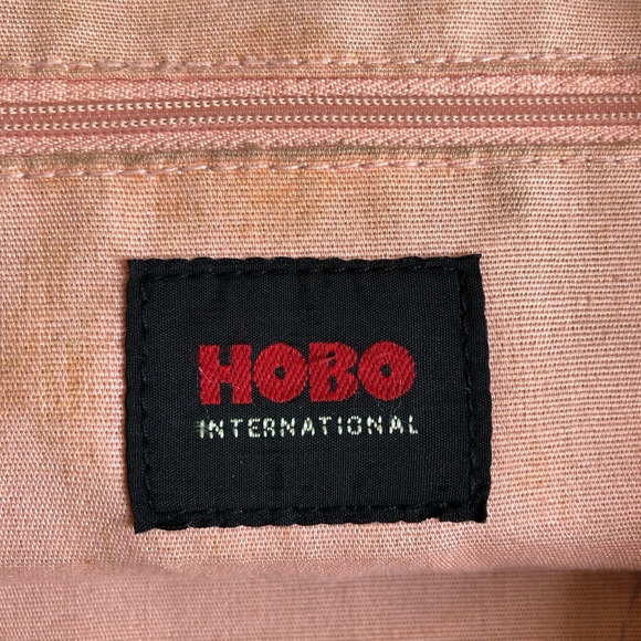 Leather HOBO bag with metal hardware & trim and peach fabric lining - EUC - Picture 12 of 16